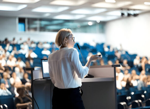 LAUNCHING AND LEADING A BUSINESS