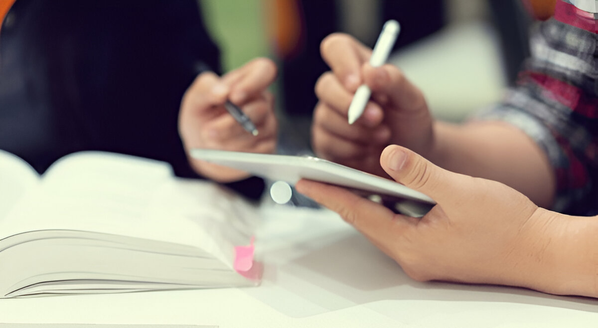 ONTARIO SECONDARY SCHOOL LITERACY COURSE